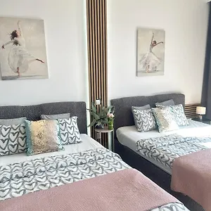 Exclusive Smolna Varşova
