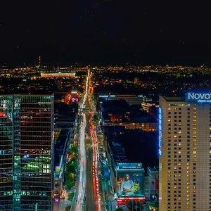 Novotel Centrum מלון
