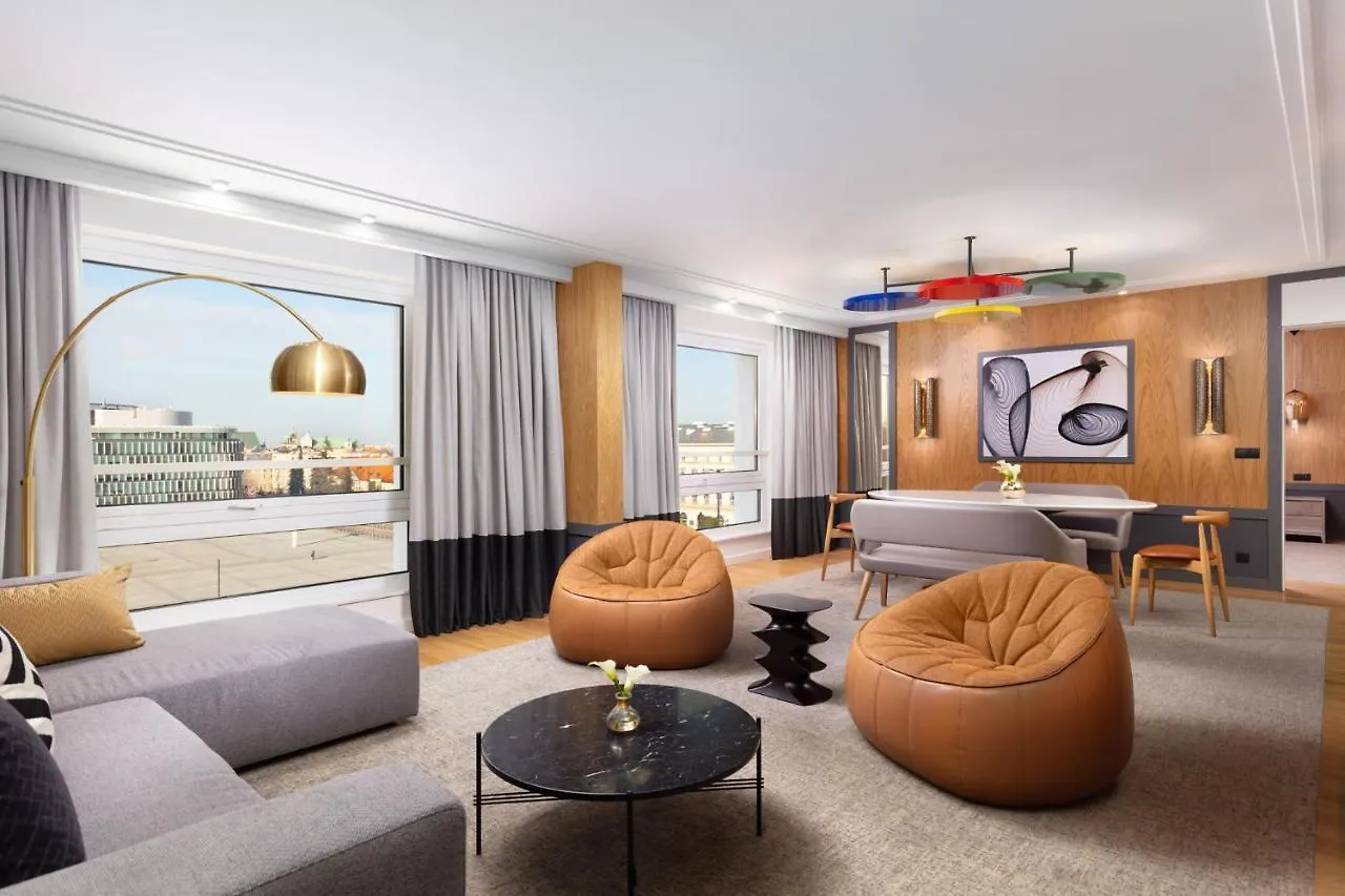 מלון Sofitel Warsaw Victoria פולין