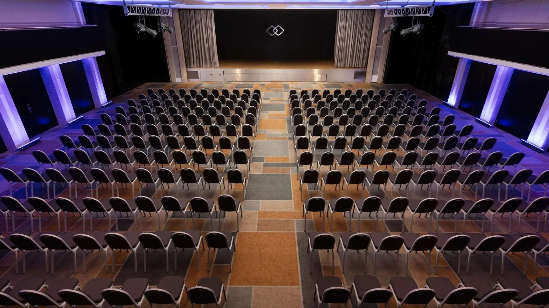 מלון Sofitel Warsaw Victoria