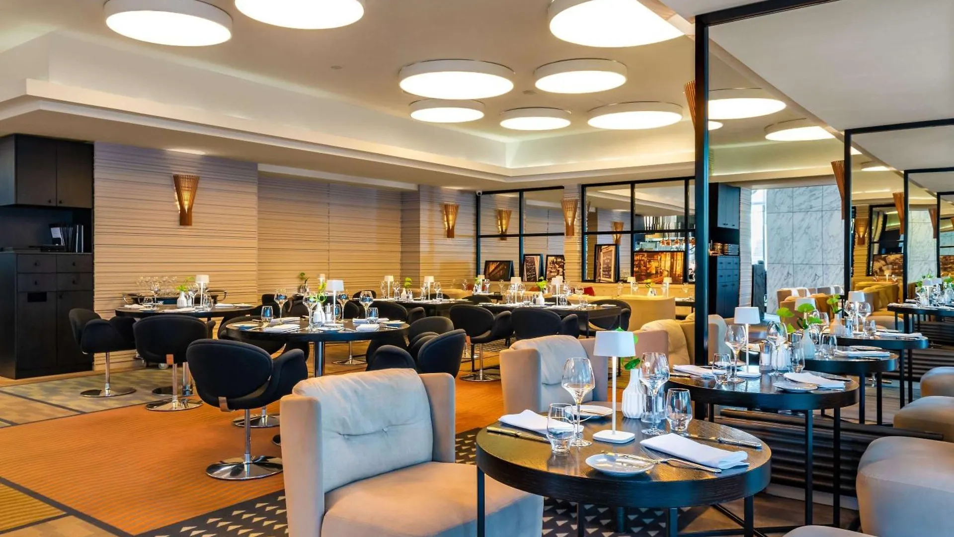 מלון Sofitel Warsaw Victoria