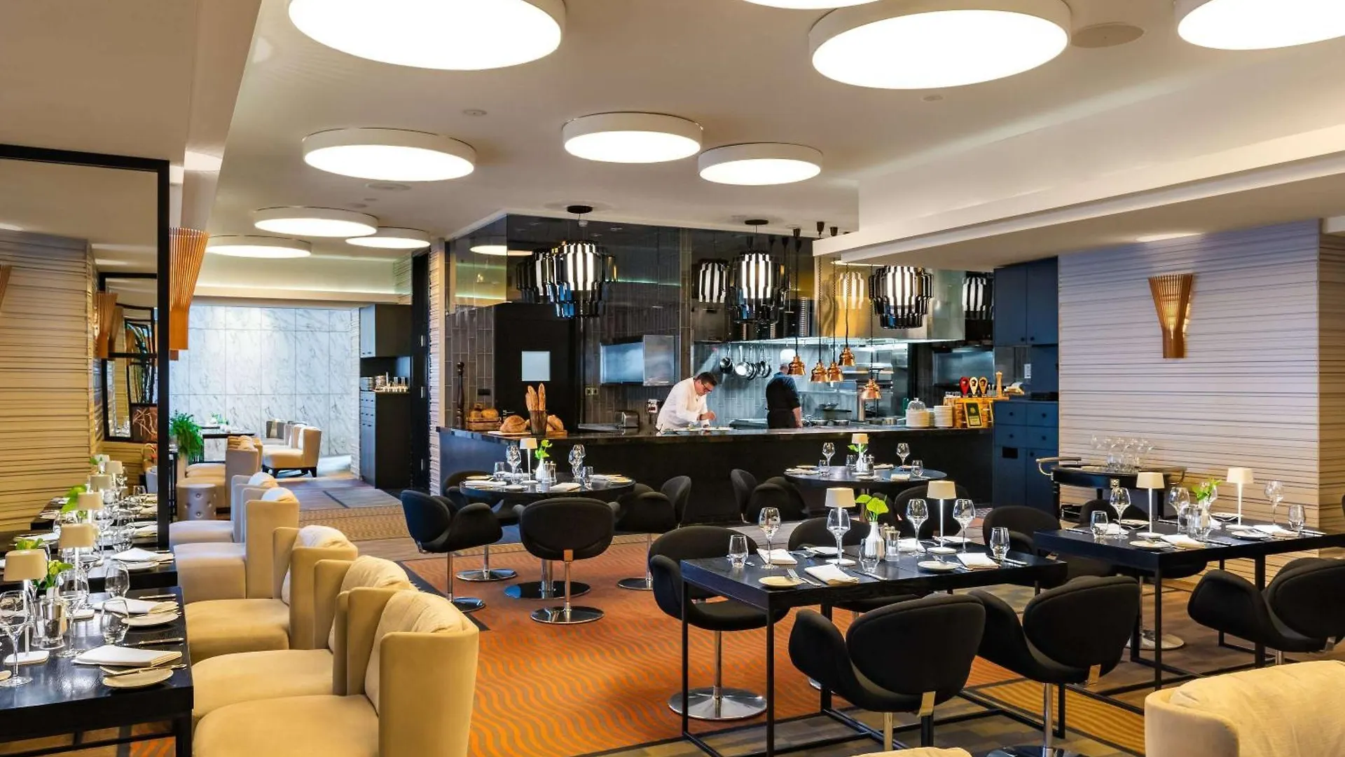 מלון Sofitel Warsaw Victoria