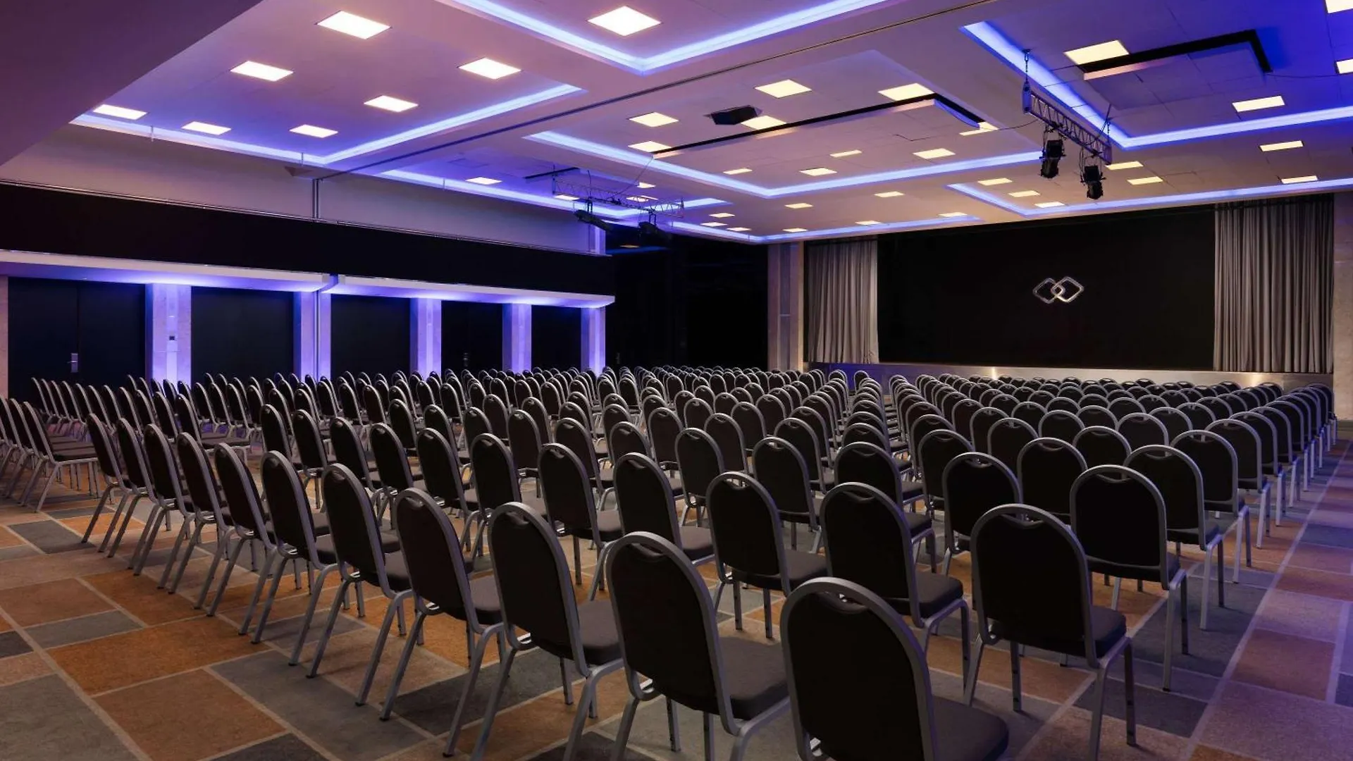 *****  מלון Sofitel Warsaw Victoria פולין
