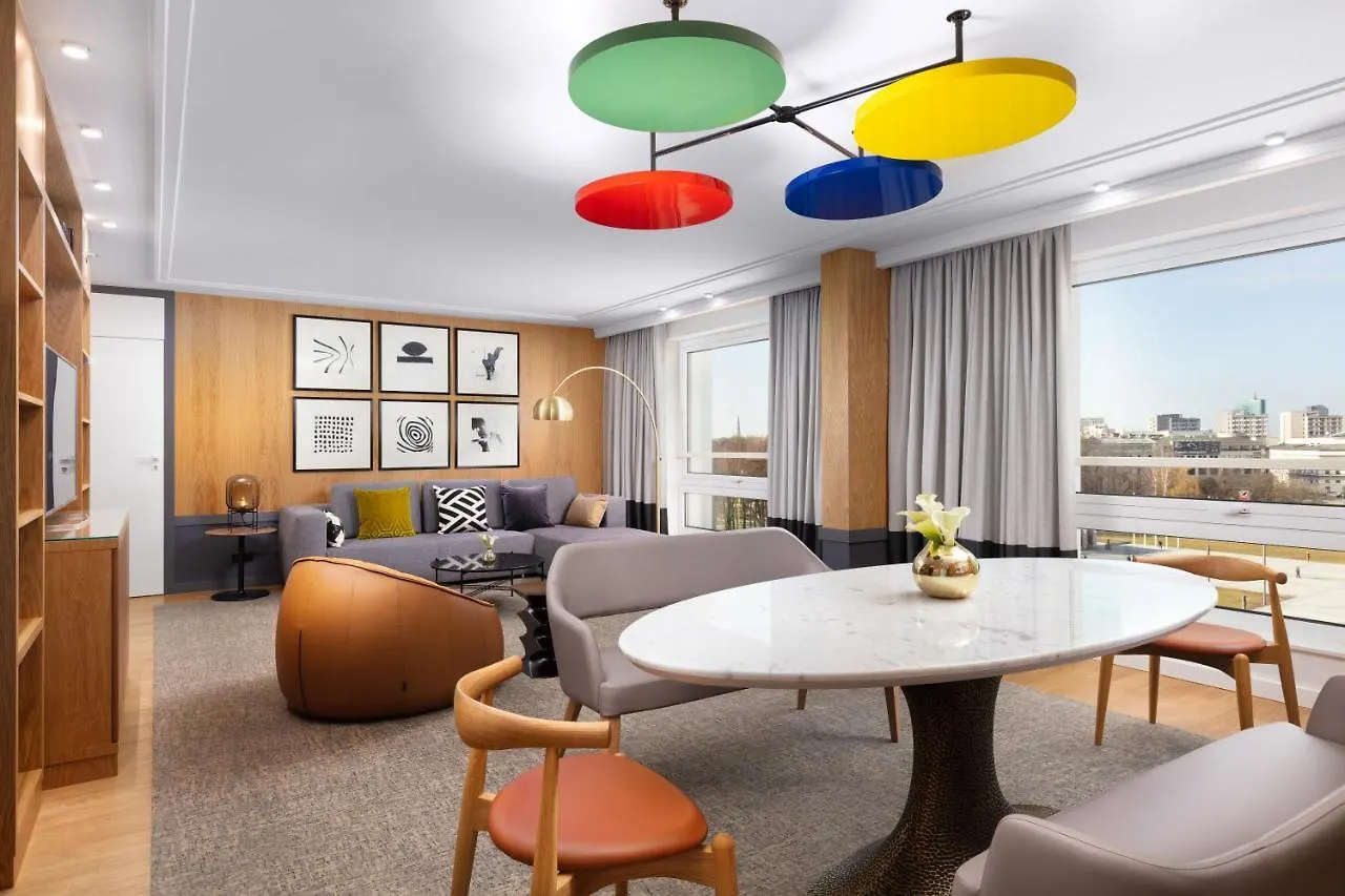 מלון Sofitel Warsaw Victoria